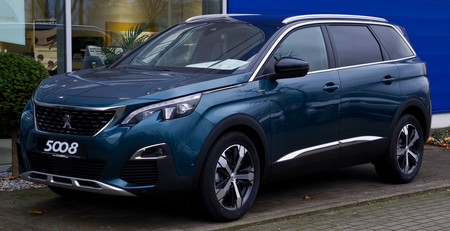 ¿Cómo le va al fabricante de coches del que más depende España?