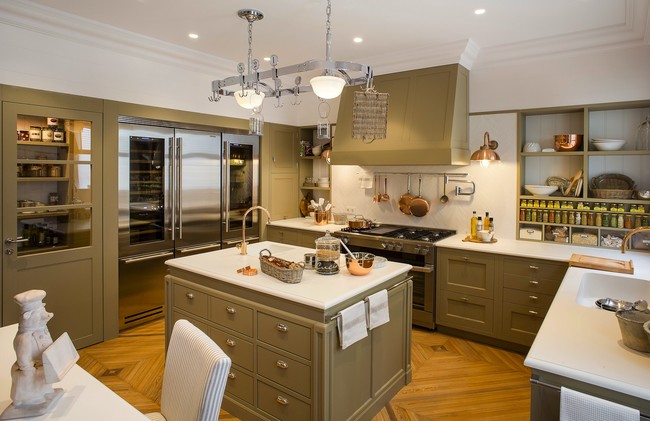 Personalizar la cocina con molduras, la elegancia es tendencia en 2018