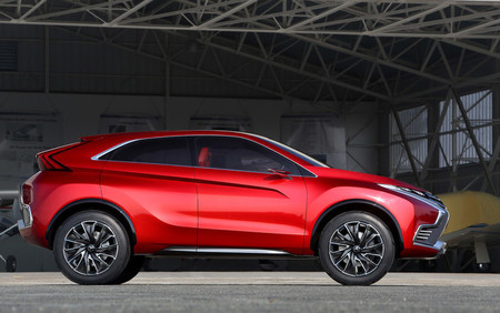 Mitsubishi XR PHEV II Concept