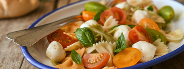 19 ensaladas de pasta frescas, ligeras y perfectas para perder peso en verano