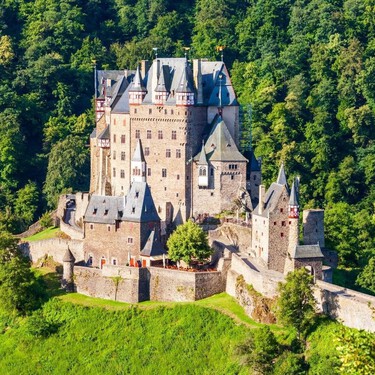 Cuando los castillos también se comparten: este castillo de cuento alemán tiene tres propietarios 