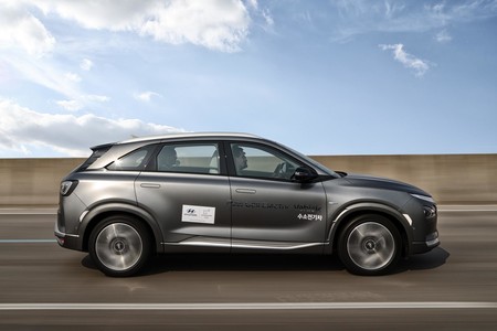 Hay coches autónomos que ya recorren 200 km solitos, y Hyundai dice que en 12 años todos lo harán