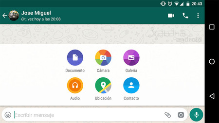 Así es como WhatsApp ahora te permite enviar varios contactos de golpe