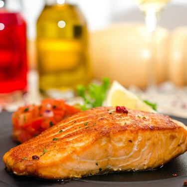El Corte Inglés ha bajado de precio una freidora de aire con aspiraciones de horno ideal para cocinar más y mejor 