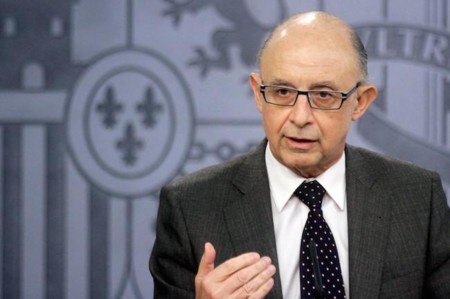 La deuda pública apenas bajará en 2016 y sus intereses se comerán 9,5 de cada 100 euros
