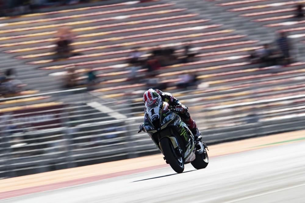 Jonathan Rea eclipsa el título de mejor piloto privado a Xavi Forés en Argentina