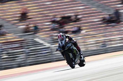 Jonathan Rea eclipsa el título de mejor piloto privado a Xavi Forés en Argentina