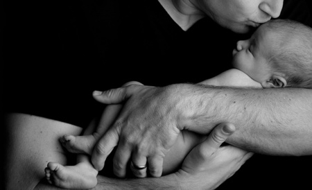 Tener hijos podría disminuir los niveles de testosterona