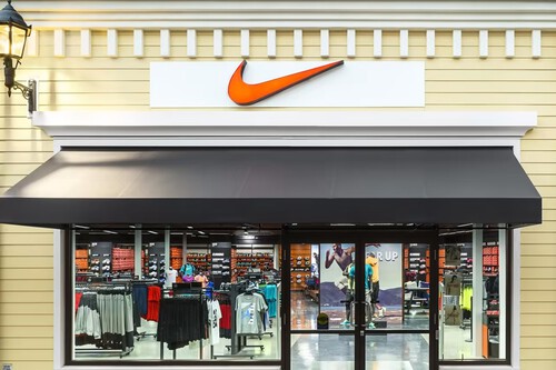 El outlet de Nike está agotando todo su stock de zapatillas, leggins, sudaderas y más con una liquidación de hasta el 50% de descuento