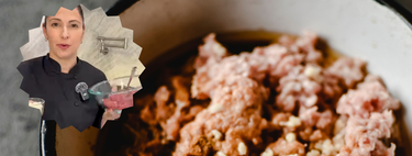 “Deja de cocinar primero la cebolla y después la carne molida; la deja húmeda y hervida”: asegura chef experta en cocina griega 