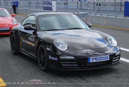 Porsche 911 GTS