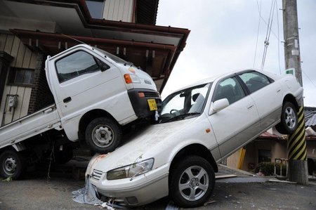Camion subido a coche