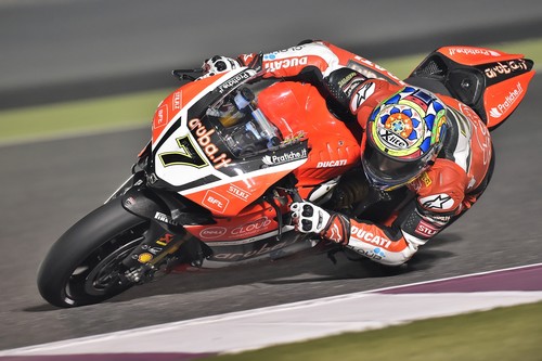 Chaz Davies arrasa en la noche de Catar, pero el título es para Jonathan Rea