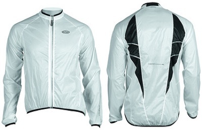 Chaqueta paravientos para protegernos del frío mientras hacemos deporte