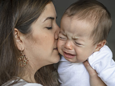 Cuando a los tres meses del bebé crees que no tienes suficiente leche: la crisis de crecimiento o bache de lactancia