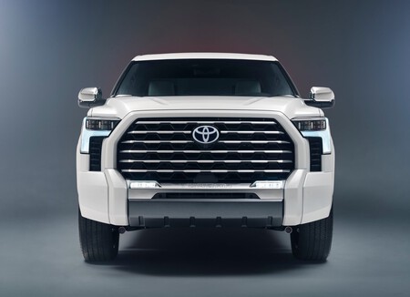 Toyota Tundra Capstone 2022 1600 04
