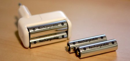 Cargador de pilas de Apple, significado de los indicadores luminosos