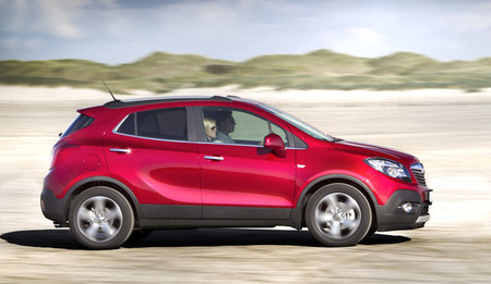 Opel Mokka 2012 vista lateral