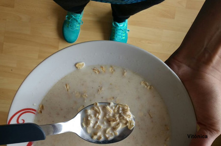 Qué comer después de entrenar: nutrición para el reto 5K de Vitónica