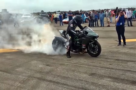 Kawasaki H2 Record