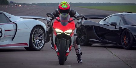 Porsche 918 Spyder vs McLaren P1 vs Ducati 1199 Superleggera