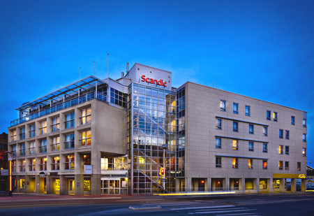 Check-in online y abrir la habitación con móvil: la modernidad llega a los hoteles