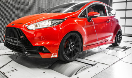 Ford Fiesta ST: 266 CV de la mano de mcchip-dkr