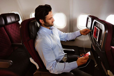 Qantas Airline, la aerolínea que ofrece Netflix y Spotify gratis durante sus vuelos