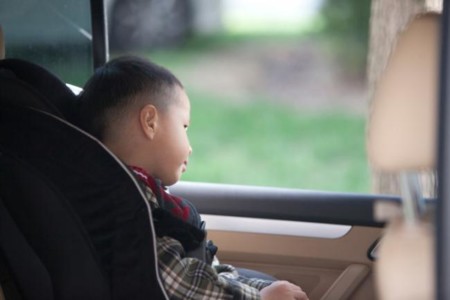 Los niños tardan unos 90 minutos en preguntar "cuánto falta" en el coche
