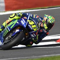 Valentino Rossi decidirá hoy si corre en MotorLand después de un chequeo médico