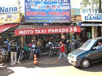 Moto-taxi: una curiosa salida laboral
