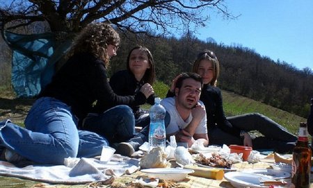 Fin de semana primaveral, salga de pic-nic y ahorre
