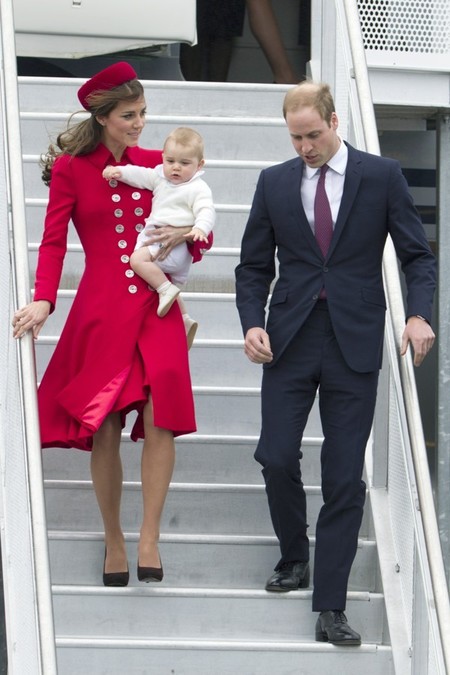 El príncipe George se nos va de viaje oficial, ¡qué <em>salao</em>!