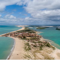 Galinhos, a pequena vila no Rio Grande do Norte onde carros ficam no continente e o caminho é feito de barco, buggy e charrete 
