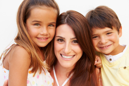 ¿Tratas y educas por igual a tus hijos? Podría no ser la mejor estrategia