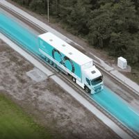 Más allá de los puntos de recarga: en Alemania ya prueban carreteras con carga inalámbrica para coches eléctricos 