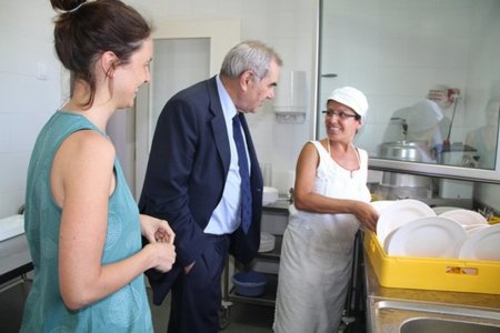Los alumnos de 200 institutos catalanes tendrán portátil pero no conexión a internet