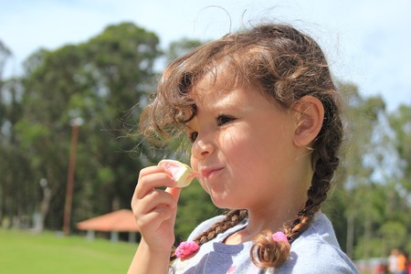 Edulcorantes sintéticos: ¿son adecuados para los niños?