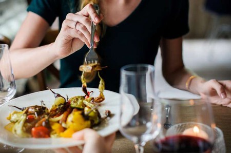 Las comidas diurnas pueden reducir los riesgos para la salud relacionados con el trabajo en turnos nocturnos