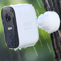 Vete de vacaciones tranquilo con esta cámara de vigilancia exterior de Amazon: con panel solar, fácil instalación y cupón de descuento 