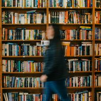 Un dato resume a la perfección la burbuja de los libros en España: el 95% de los publicados no recuperan costes