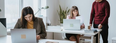 La IA está elevando la productividad en las empresas, pero también la presión sobre los empleados más especializados