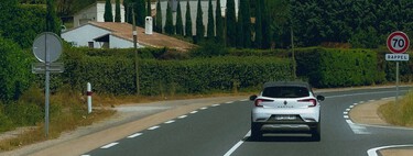 Francia redobla su apuesta por la forma más extrema de multar: coches particulares equipados con un radar