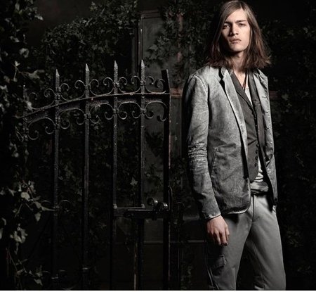 Grisácea y cetrina es la Primavera-Verano 2012 para John Varvatos