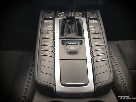 Porsche Macan botonera interior