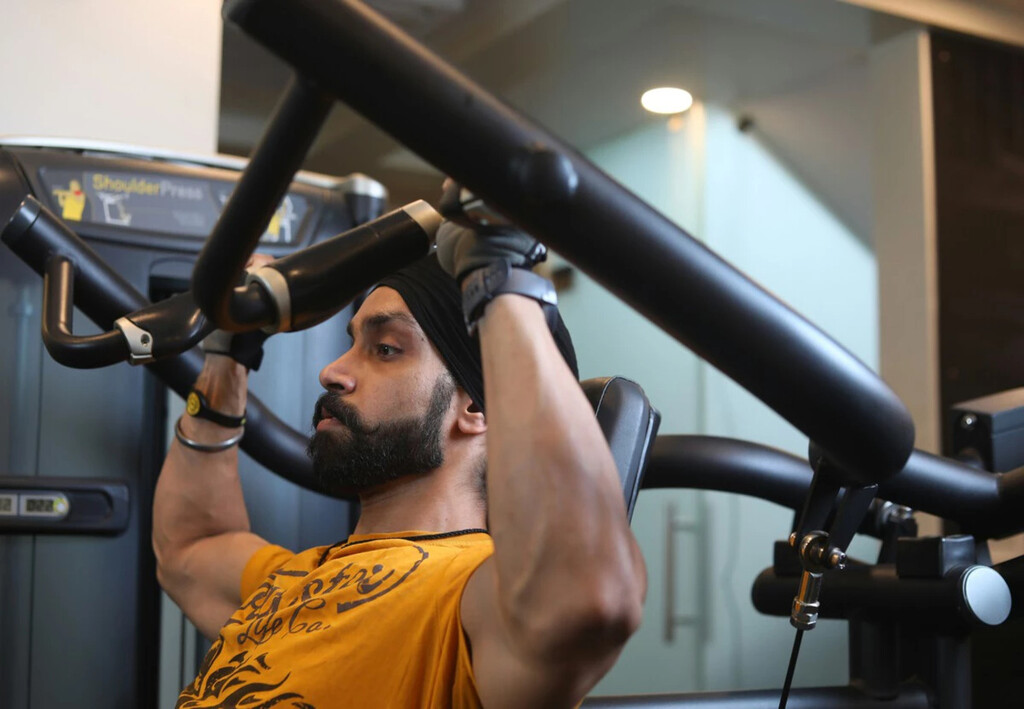 Olvídate de los 2 minutos de descanso entre series: este es el tiempo que hay que descansar para ganar masa muscular según los expertos en fitness 
