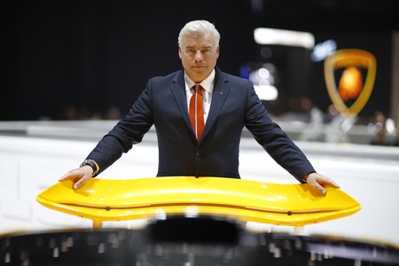 Frank Stephenson: de diseñar el MINI, el Ferrari F430 o el McLaren P1... a dibujar aeronaves