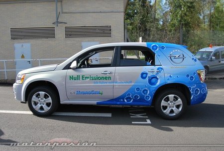 Chevrolet Equinox / GM HydroGen4