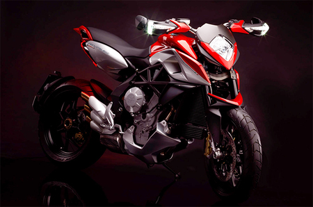 Salón de Milán 2012: MV Agusta Rivale 800