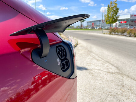 Tesla Model Y Prueba Contacto 10